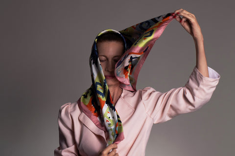 Printed square silk twill scarf in rose